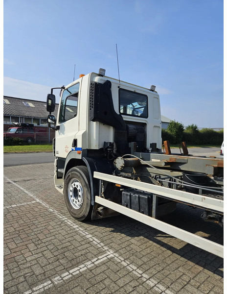 DAF CF 85 360 Manual 10 Tyres - 캡 새시 트럭 : 사진 5 DAF CF 85 360 Manual 10 Tyres - 캡 새시 트럭 : 사진 5