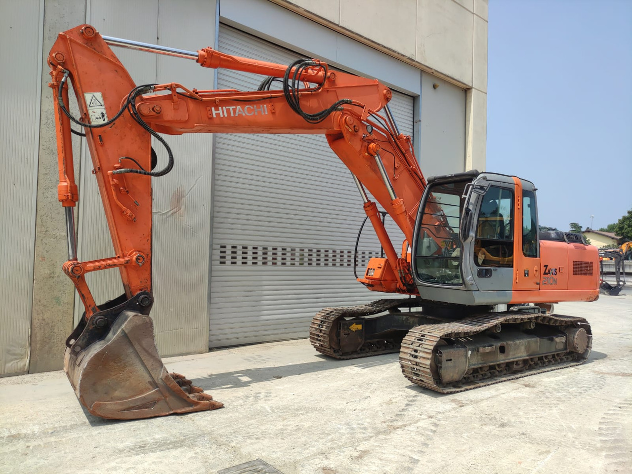HITACHI ZX210N - 크롤러 굴삭기 : 사진 1 HITACHI ZX210N - 크롤러 굴삭기 : 사진 1