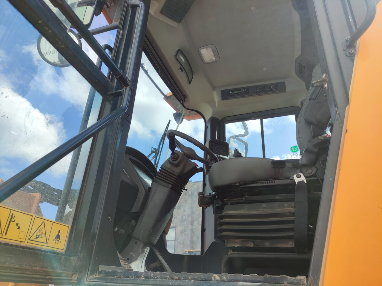 HYUNDAI HL955 - 로더 : 사진 5 HYUNDAI HL955 - 로더 : 사진 5
