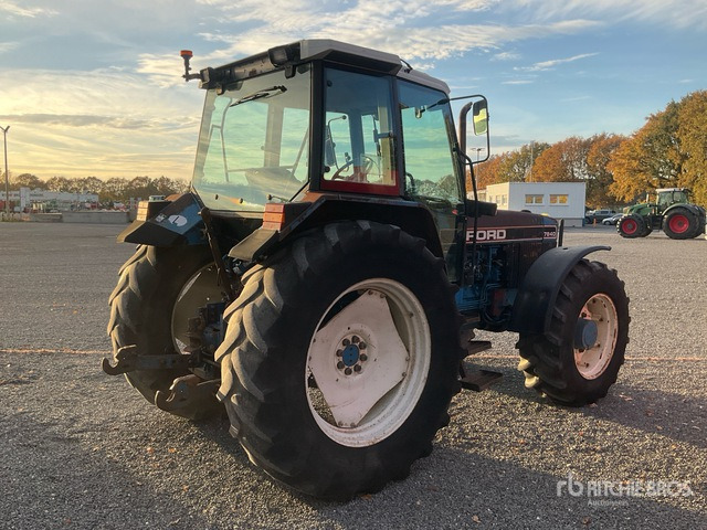 1993 Ford 7840 SLE 4WD Tractor - 장궤형 트랙터 : 사진 4 1993 Ford 7840 SLE 4WD Tractor - 장궤형 트랙터 : 사진 4