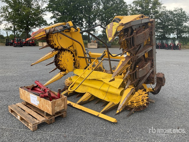 2010 New Holland 360 Forage Harvester Header - 콤바인 헤더 트레일러 : 사진 2 2010 New Holland 360 Forage Harvester Header - 콤바인 헤더 트레일러 : 사진 2