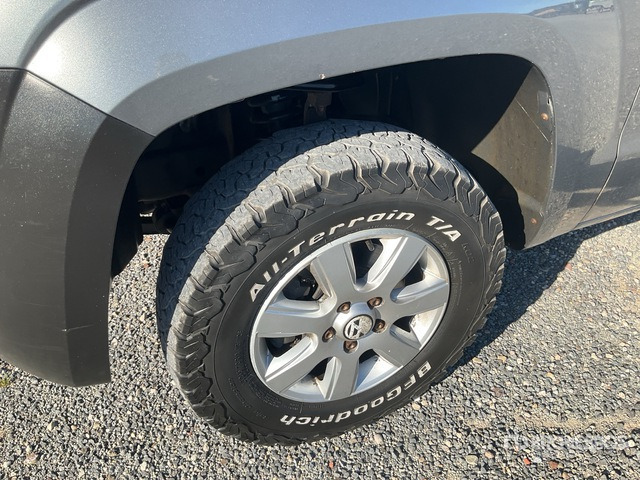 2012 Volkswagen Amarok TDI 4Motion 4x4 Crew Cab Pickup - 픽업트럭 : 사진 5 2012 Volkswagen Amarok TDI 4Motion 4x4 Crew Cab Pickup - 픽업트럭 : 사진 5