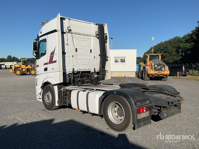 2015 Mercedes-Benz Actros 1845LS 4x2 S/A S/A Sleeper Truck Tractor - 트랙터 유닛 : 사진 4 2015 Mercedes-Benz Actros 1845LS 4x2 S/A S/A Sleeper Truck Tractor - 트랙터 유닛 : 사진 4