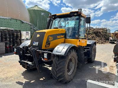 JCB FASTRAC 3185 - 장궤형 트랙터 : 사진 2 JCB FASTRAC 3185 - 장궤형 트랙터 : 사진 2