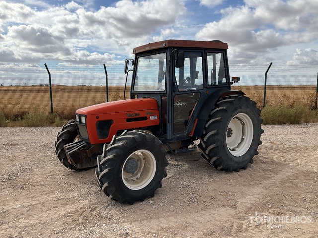 2001 Valtra 3500-4C 4WD Tractor - 장궤형 트랙터 : 사진 2 2001 Valtra 3500-4C 4WD Tractor - 장궤형 트랙터 : 사진 2