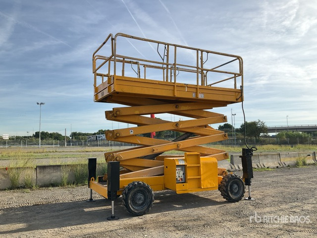 2003 Haulotte H15SDX 4x4 Diesel Scissor Lift - 시저 리프트 : 사진 2 2003 Haulotte H15SDX 4x4 Diesel Scissor Lift - 시저 리프트 : 사진 2