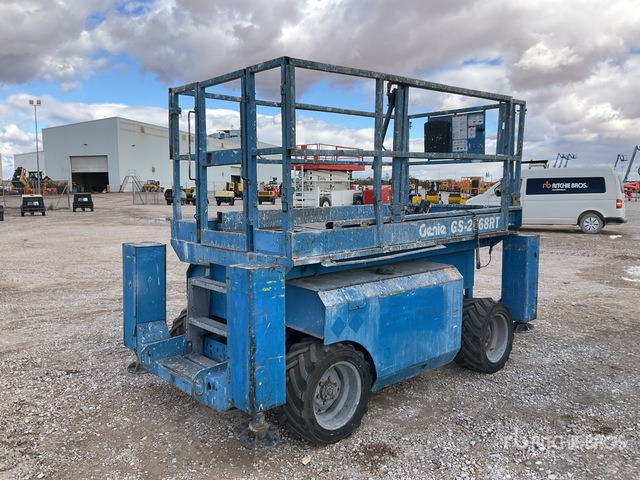 2006 Genie GS2668RT Telescopic Boom Lift - 시저 리프트 : 사진 3 2006 Genie GS2668RT Telescopic Boom Lift - 시저 리프트 : 사진 3