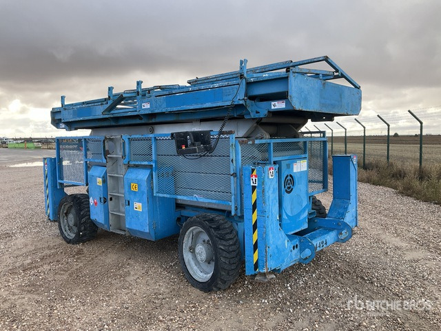 2006 Genie GS5390RT 4x4 Diesel Scissor Lift - 시저 리프트 : 사진 2 2006 Genie GS5390RT 4x4 Diesel Scissor Lift - 시저 리프트 : 사진 2