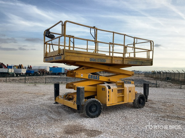 2006 Haulotte H12SXL 4x4 Diesel Scissor Lift - 시저 리프트 : 사진 1 2006 Haulotte H12SXL 4x4 Diesel Scissor Lift - 시저 리프트 : 사진 1