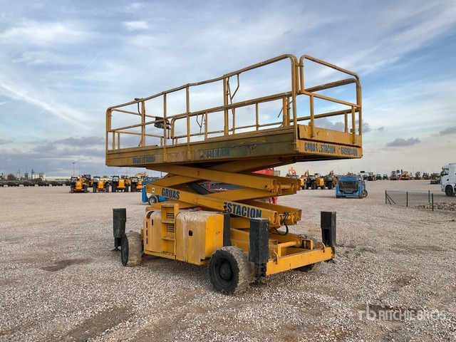 2006 Haulotte H12SXL 4x4 Diesel Scissor Lift - 시저 리프트 : 사진 2 2006 Haulotte H12SXL 4x4 Diesel Scissor Lift - 시저 리프트 : 사진 2
