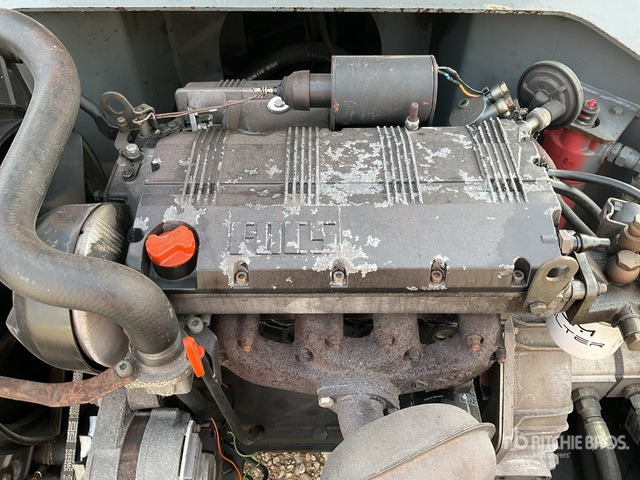 2007 Haulotte HA12PX 4WD Diesel Articulating Boom Lift - 관절 붐 : 사진 5 2007 Haulotte HA12PX 4WD Diesel Articulating Boom Lift - 관절 붐 : 사진 5