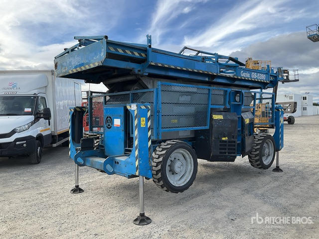 2008 Genie GS-5390RT 4x4 Diesel Scissor Lift - 시저 리프트 : 사진 1 2008 Genie GS-5390RT 4x4 Diesel Scissor Lift - 시저 리프트 : 사진 1