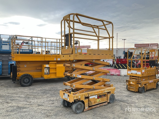 2015 Haulotte Optimum 8 Electric Scissor Lift - 시저 리프트 : 사진 1 2015 Haulotte Optimum 8 Electric Scissor Lift - 시저 리프트 : 사진 1