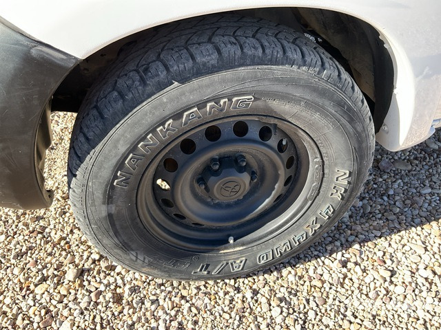 2015 Toyota Hilux 4x4 Crew Cab Pickup - 픽업트럭 : 사진 5 2015 Toyota Hilux 4x4 Crew Cab Pickup - 픽업트럭 : 사진 5