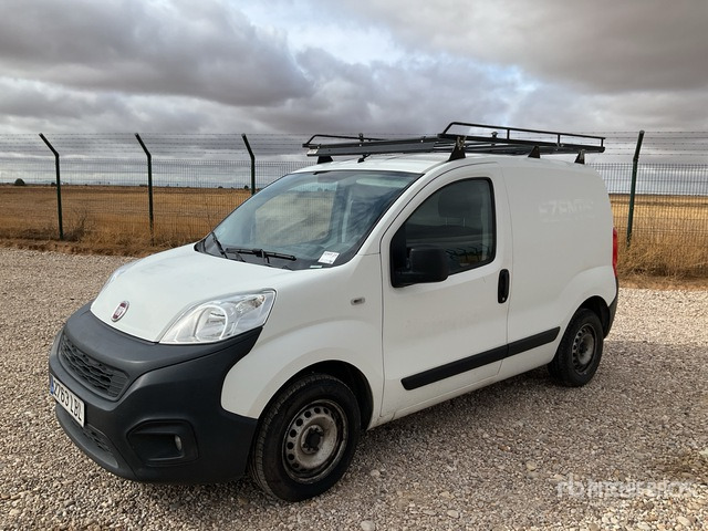 2019 Fiat Fiorino Service Cargo Van - 밴 : 사진 1 2019 Fiat Fiorino Service Cargo Van - 밴 : 사진 1