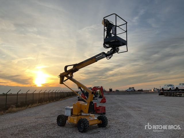2019 Nifty-Lift HR12D 4WD Diesel Articulating Boom Lift - 관절 붐 : 사진 4 2019 Nifty-Lift HR12D 4WD Diesel Articulating Boom Lift - 관절 붐 : 사진 4