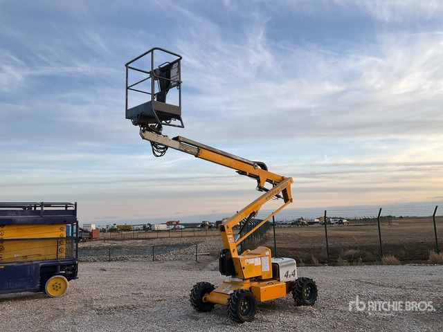 2019 Nifty-Lift HR12D 4WD Diesel Articulating Boom Lift - 관절 붐 : 사진 3 2019 Nifty-Lift HR12D 4WD Diesel Articulating Boom Lift - 관절 붐 : 사진 3