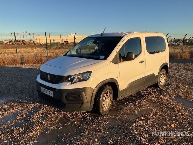 2019 Peugeot Rifter HDI 75 Cargo Van - 밴 : 사진 1 2019 Peugeot Rifter HDI 75 Cargo Van - 밴 : 사진 1