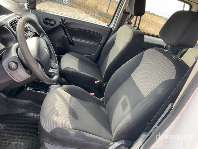2019 Renault Kangoo Combi Passenger Van - 소형 버스, 승합차 : 사진 4 2019 Renault Kangoo Combi Passenger Van - 소형 버스, 승합차 : 사진 4