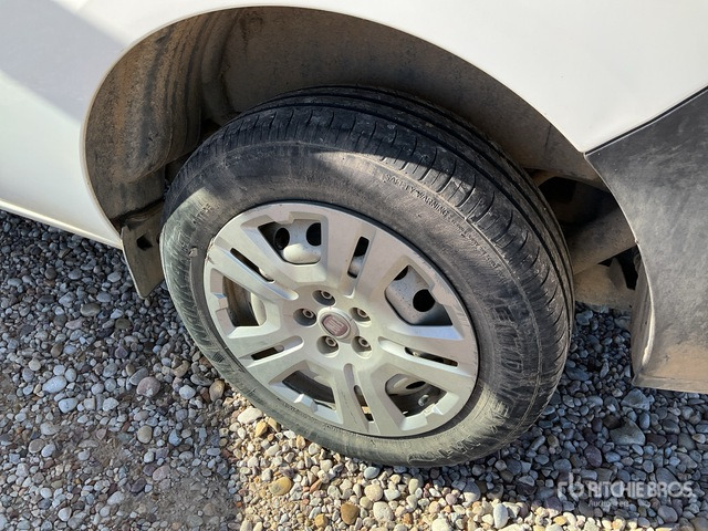 2020 Fiat Doblo Cargo Van - 밴 : 사진 4 2020 Fiat Doblo Cargo Van - 밴 : 사진 4