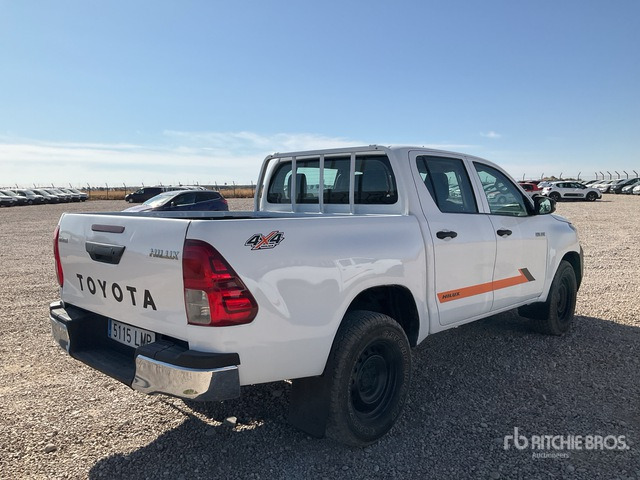 2020 Toyota Hilux 4x4 Crew Cab Pickup - 픽업트럭 : 사진 4 2020 Toyota Hilux 4x4 Crew Cab Pickup - 픽업트럭 : 사진 4