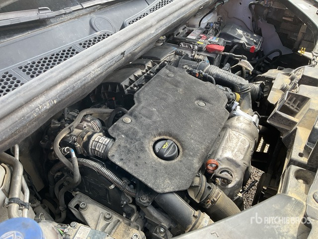 2020 Toyota Proace City Verso 5 Passenger Van - 소형 버스, 승합차 : 사진 4 2020 Toyota Proace City Verso 5 Passenger Van - 소형 버스, 승합차 : 사진 4