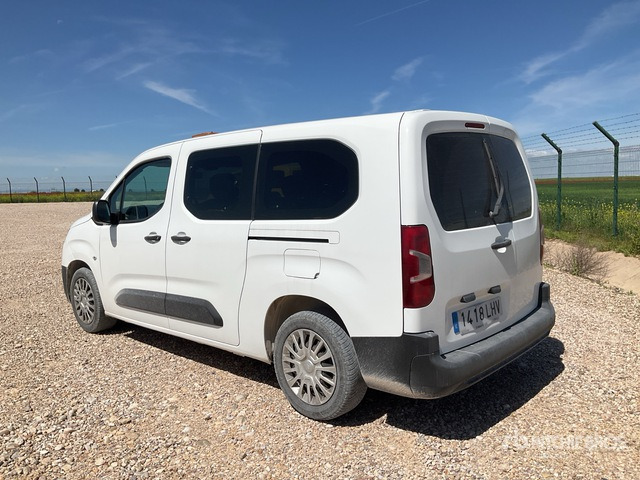 2020 Toyota Proace City Verso Passenger Van - 소형 버스, 승합차 : 사진 4 2020 Toyota Proace City Verso Passenger Van - 소형 버스, 승합차 : 사진 4
