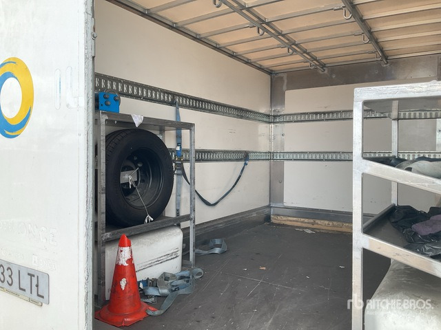 2021 Renault Master 4x2 Van Truck - 박스 트럭 : 사진 4 2021 Renault Master 4x2 Van Truck - 박스 트럭 : 사진 4