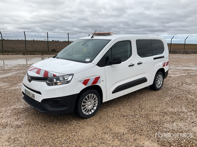 2022 Toyota Proace City Verso 5 Passenger Van - 소형 버스, 승합차 : 사진 3 2022 Toyota Proace City Verso 5 Passenger Van - 소형 버스, 승합차 : 사진 3