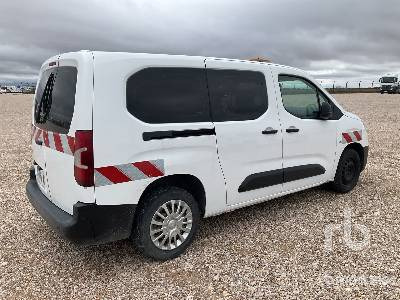 TOYOTA PROACE CITY VER 5 - 차량 : 사진 3 TOYOTA PROACE CITY VER 5 - 차량 : 사진 3