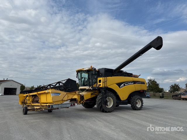 2003 New Holland CX8.80 Mietitrebbia - 목초수확기 : 사진 2 2003 New Holland CX8.80 Mietitrebbia - 목초수확기 : 사진 2