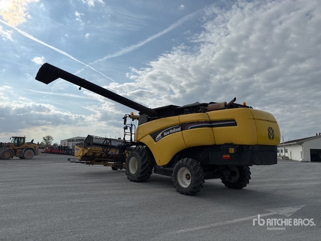 2003 New Holland CX8.80 Mietitrebbia - 목초수확기 : 사진 4 2003 New Holland CX8.80 Mietitrebbia - 목초수확기 : 사진 4