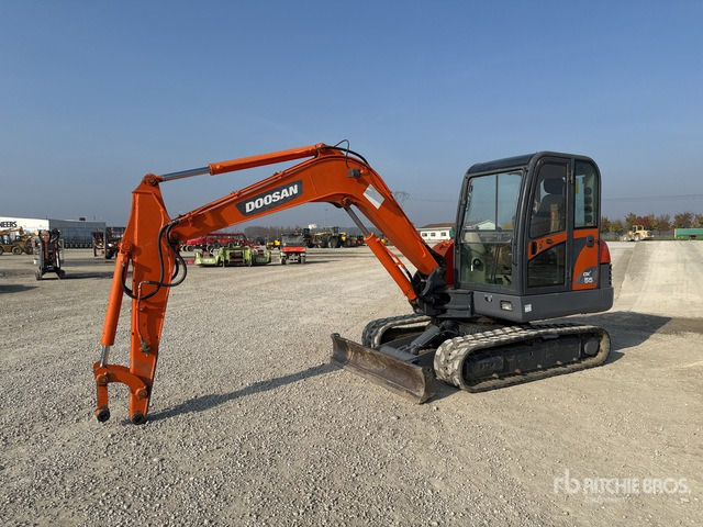 2004 Daewoo Solar 55-V Plus Tracked Excavator - 크롤러 굴삭기 : 사진 1 2004 Daewoo Solar 55-V Plus Tracked Excavator - 크롤러 굴삭기 : 사진 1