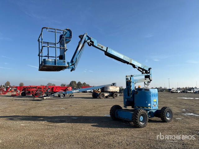 2004 Genie Z-34/22 Diesel Articulating Boom Lift - 관절 붐 : 사진 2 2004 Genie Z-34/22 Diesel Articulating Boom Lift - 관절 붐 : 사진 2
