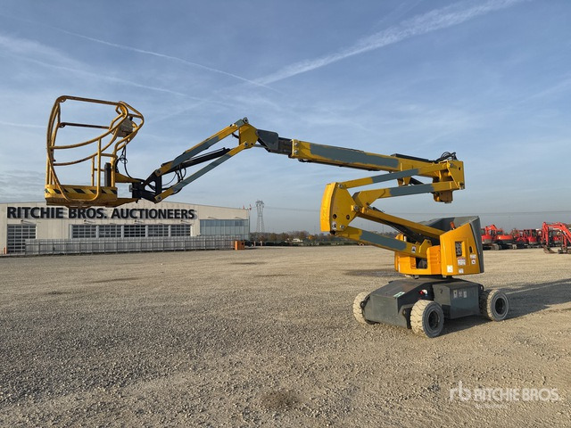 2006 Haulotte HA15IP Electric Articulating Boom Lift - 관절 붐 : 사진 1 2006 Haulotte HA15IP Electric Articulating Boom Lift - 관절 붐 : 사진 1