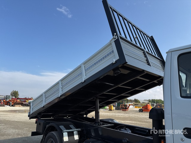 2006 Isuzu NQR 75 4x2 Dump Truck: Light Duty - 덤프트럭 : 사진 4 2006 Isuzu NQR 75 4x2 Dump Truck: Light Duty - 덤프트럭 : 사진 4