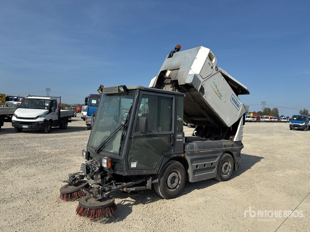 2006 Schmidt Compact 200 Autocarro spazzatrice - 거리 청소 차량 : 사진 1 2006 Schmidt Compact 200 Autocarro spazzatrice - 거리 청소 차량 : 사진 1
