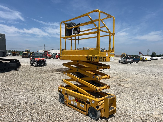 2009 Haulotte Optimum 8 Electric Scissor Lift - 시저 리프트 : 사진 1 2009 Haulotte Optimum 8 Electric Scissor Lift - 시저 리프트 : 사진 1