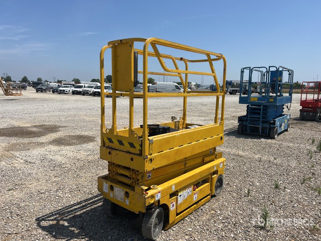 2009 Haulotte Optimum 8 (Inoperable) Scissor Lift - 시저 리프트 : 사진 4 2009 Haulotte Optimum 8 (Inoperable) Scissor Lift - 시저 리프트 : 사진 4