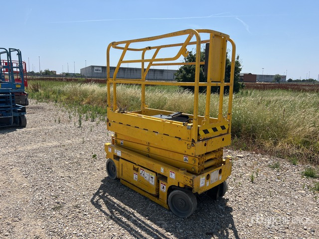 2009 Haulotte Optimum 8 (Inoperable) Scissor Lift - 시저 리프트 : 사진 3 2009 Haulotte Optimum 8 (Inoperable) Scissor Lift - 시저 리프트 : 사진 3
