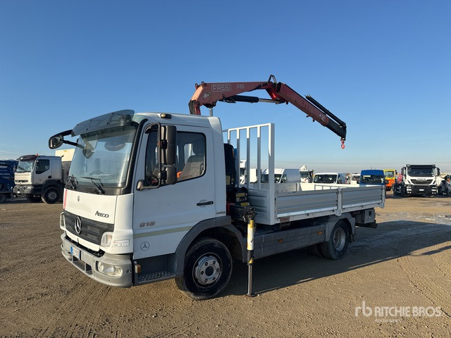 2009 Mercedes-Benz MB 818 K 2009 Fassi F65A.23 2710 kg on 4x2 Flatbed Truck with Crane - 드롭사이드/ 플랫베드 트럭, 크레인 트럭 : 사진 1 2009 Mercedes-Benz MB 818 K 2009 Fassi F65A.23 2710 kg on 4x2 Flatbed Truck with Crane - 드롭사이드/ 플랫베드 트럭, 크레인 트럭 : 사진 1
