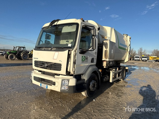 2010 Volvo (Inoperable) Waste Collection Truck - 쓰레기차 : 사진 2 2010 Volvo (Inoperable) Waste Collection Truck - 쓰레기차 : 사진 2
