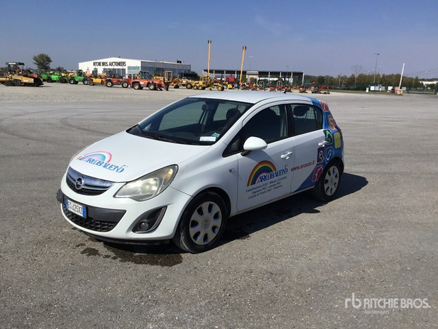 2011 Opel Corsa (Inoperable) Automobile - 차량 : 사진 4 2011 Opel Corsa (Inoperable) Automobile - 차량 : 사진 4