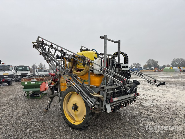 2012 IMM CSP 1000 Pull-Type Sprayer - 견인 스프레이 : 사진 4 2012 IMM CSP 1000 Pull-Type Sprayer - 견인 스프레이 : 사진 4