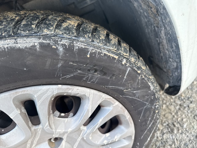 2013 Fiat Panda Automobile - 차량 : 사진 4 2013 Fiat Panda Automobile - 차량 : 사진 4