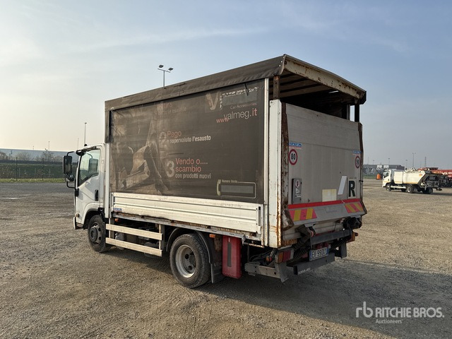 2014 Isuzu NPR 75 4x2 Curtain Side Truck - 커튼사이더 트럭 : 사진 3 2014 Isuzu NPR 75 4x2 Curtain Side Truck - 커튼사이더 트럭 : 사진 3