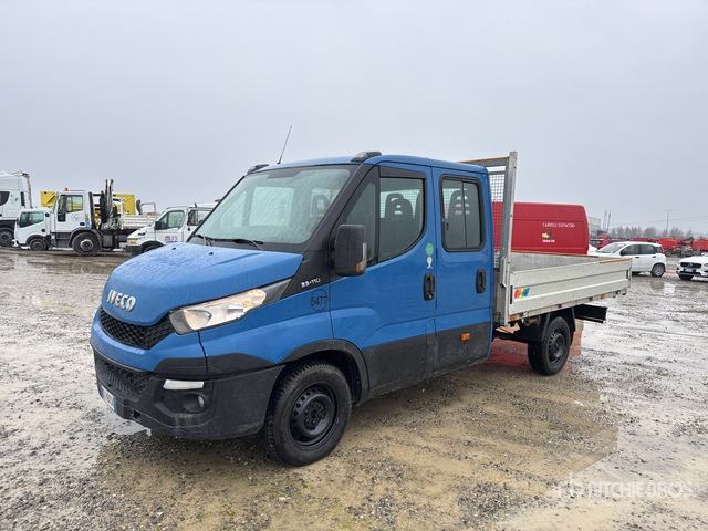 2015 Iveco Daily 33-110 Crew Cab Flatbed Truck - 드롭사이드/ 플랫베드 트럭 : 사진 1 2015 Iveco Daily 33-110 Crew Cab Flatbed Truck - 드롭사이드/ 플랫베드 트럭 : 사진 1