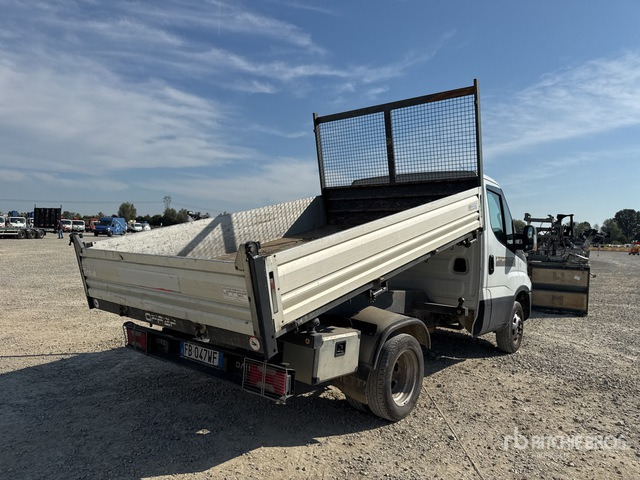 2015 Iveco Daily 35-110 Autocarro ribaltabile: carichi leggeri - 덤프 밴 : 사진 3 2015 Iveco Daily 35-110 Autocarro ribaltabile: carichi leggeri - 덤프 밴 : 사진 3