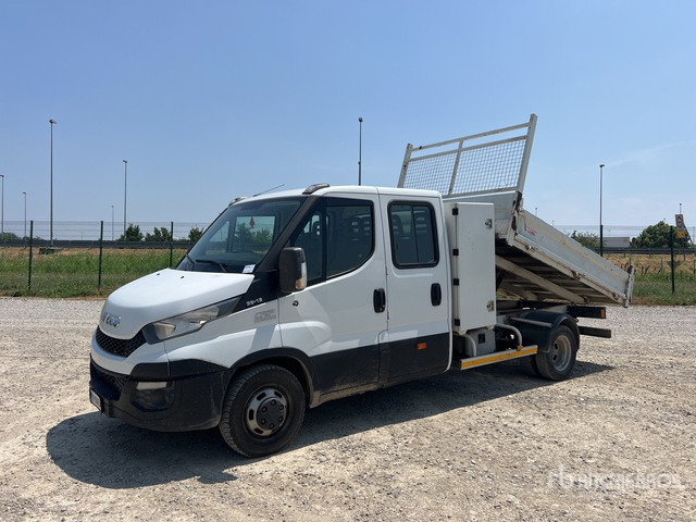 2015 Iveco Daily 35C13 Crew Cab Dump Truck: Light Duty - 덤프 밴 : 사진 2 2015 Iveco Daily 35C13 Crew Cab Dump Truck: Light Duty - 덤프 밴 : 사진 2