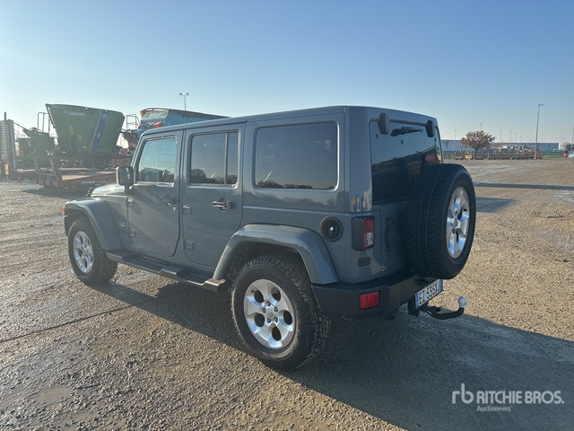 2015 Jeep Wrangler Unlimited Sahara 2.8 CRD 4WD auto 147KW/200CV SUV - SUV : 사진 2 2015 Jeep Wrangler Unlimited Sahara 2.8 CRD 4WD auto 147KW/200CV SUV - SUV : 사진 2